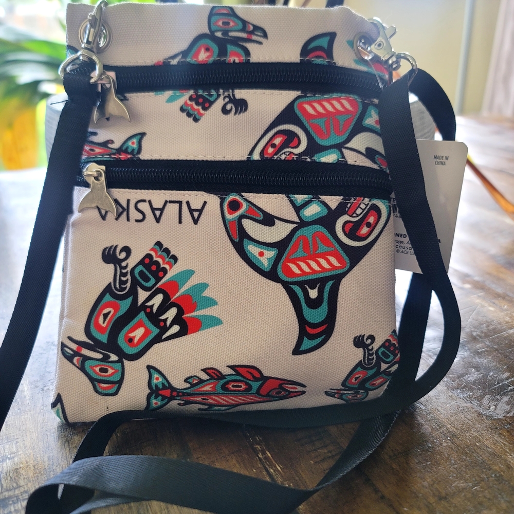 Tribal Print Crossbody Bag - Black and Red